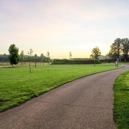 Elegant Family Mansion Feriehus *