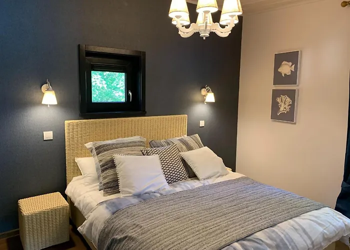 Dom wakacyjny Elegant Family Mansion