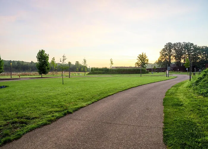 Elegant Family Mansion Dom wakacyjny *